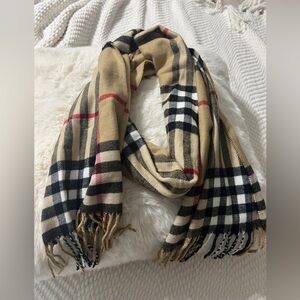 Classic Beige Checkered Scarf